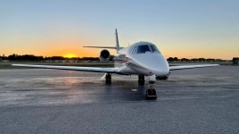 アリゾナ州マラナ・リージョナル空港付近で飛行機が衝突、2人死亡 - デルタ航空 ( NYSE:DAL )