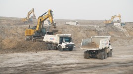 自動運転採掘トラックが垣間見せる中国のハイテク未来