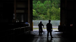 進出しないわけにはいかない」：貿易戦争の中、中国企業は米国工場の開設を競う