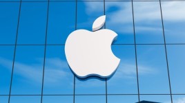 アップルのWWDC 2025：Ios 26、Liquid Glassインターフェイス、Carplayの強化を発表 - Apple ( NASDAQ:AAPL )