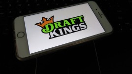 ドラフトキングス、テキサス・ジャックポケット閉鎖で2025年予想を下方修正か：アナリスト - DraftKings ( NASDAQ:DKNG )