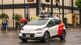 NHTSA、GMクルーズ・ロボタキシスの安全性調査を営業停止から数週間後に終了 - General Motors ( NYSE:GM )