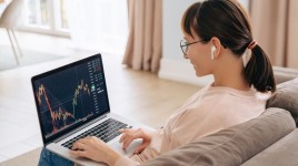 FRBの利下げ観測が高まる中、火曜日のバンク・オブ・アメリカとウェルズ・ファーゴの上昇は、経済への信頼が再び高まっていることを示す - バンク・オブ・アメリカ ( NYSE:BAC ) , ウェルズ・ファーゴ ( NYSE:WFC )