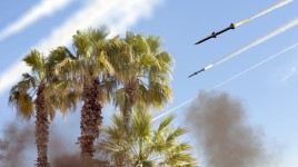 米国、トランプ大統領の「黄金のドーム」のミサイル探知に役立つ可能性のあるレーダーを1,200マイル以上でテスト：レポート - ロッキード・マーチン ( NYSE:LMT ) , ボーイング ( NYSE:BA )