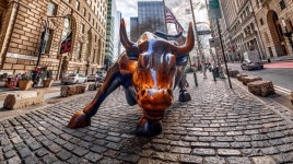 S&P 500種指数が年初来プラスに転じ、「極めて稀な、むしろ強気」シグナルを点滅 - SPDR S&P 500 ( ARCA:SPY )