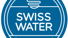 スイスウォーター、2025年第1四半期決算を発表