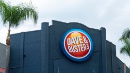 デイブ＆バスターズ第4四半期決算：売上は未達、EPSも未達、前指導部からの「過ち」の巻き戻し、「明確な機会」を前に - デイブ＆バスターズ・エンター ( NASDAQ:PLAY )