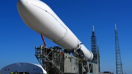 ジェフ・ベゾス率いるブルーオリジンのニューグレン、初挑戦で軌道に到達：スペースXのイーロン・マスクCEO、ライバルの快挙を称賛