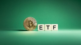 ビットコイン、水曜日に7億5,000万ドルのETF資金流入後、99,000ドル前後で調整