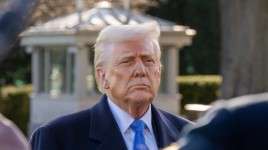 トランプ大統領がアップルを標的にしたのは無作為ではない - 政治的利益を最大化するための計算された動きだとアナリストが指摘 - ホンハイ プレシジョン ( OTC:HNHAF )