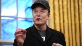 イーロン・マスク、110億ドルの損失 トランプ新関税の影響でテスラ株が急落