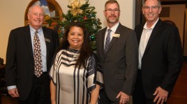 モントレー・カウンティ・バンク、ホリデー・ミキサーを開催し、新リーダーシップの紹介と今後の成長ビジョンを共有