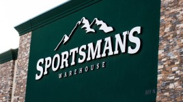 スポーツマンズ・ウェアハウス、第4四半期決算で株価急騰：スポーツマンズ・ウェアハウス（NASDAQ:SPWH）の第4四半期決算が発表された。