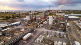 ティエンチー、価格低迷と豪州事業拡大停止で10億米ドルの損失を警告